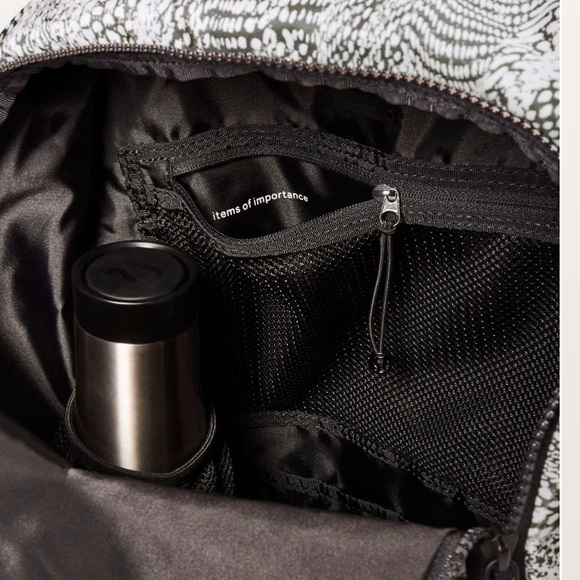 Lululemon City Adventurer Backpack *NWT* - Picture 4 of 8